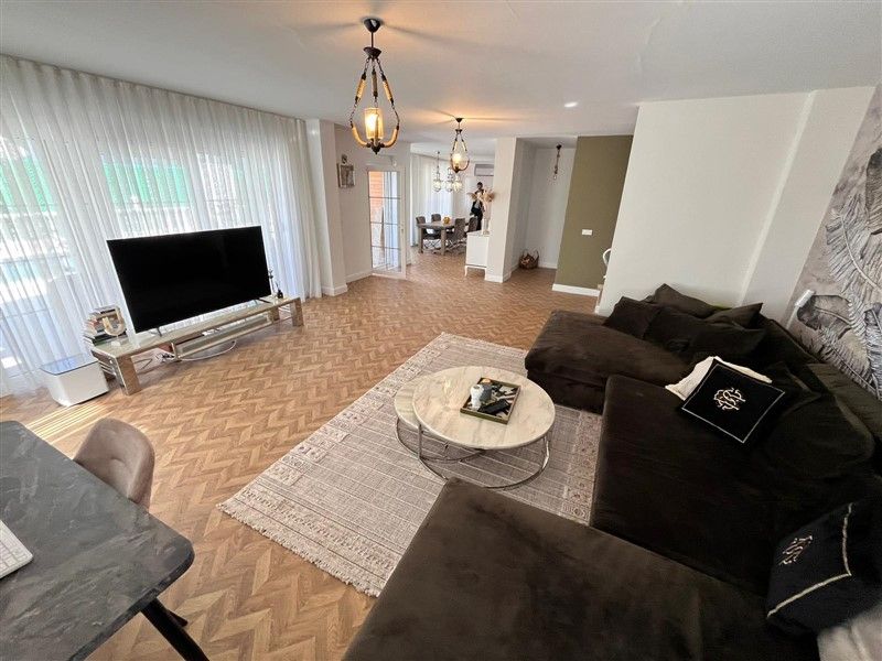 Вилла в Кестеле, Турция, 300 м² - фото 15