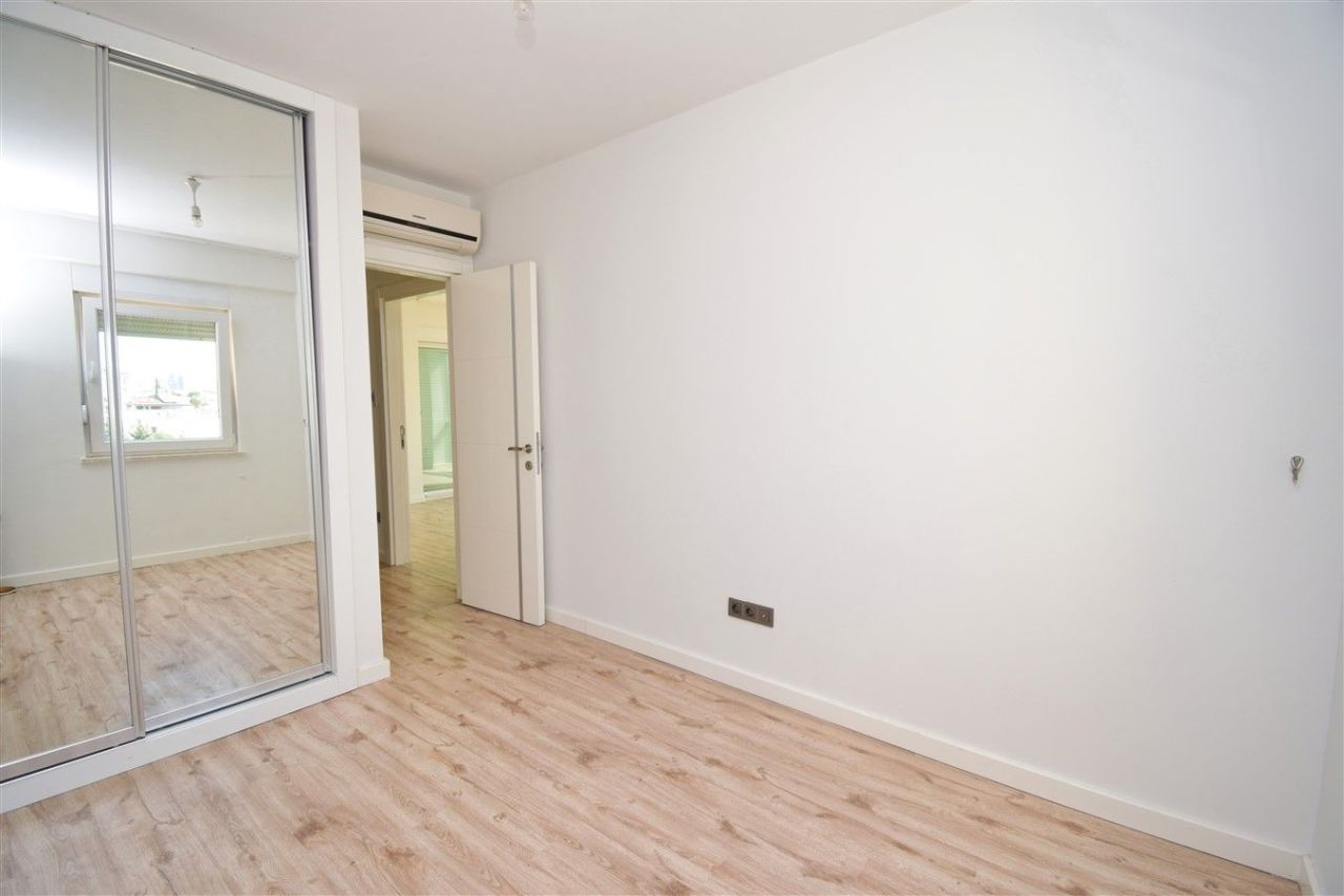 Квартира в Анталии, Турция, 70 м² - фото 15