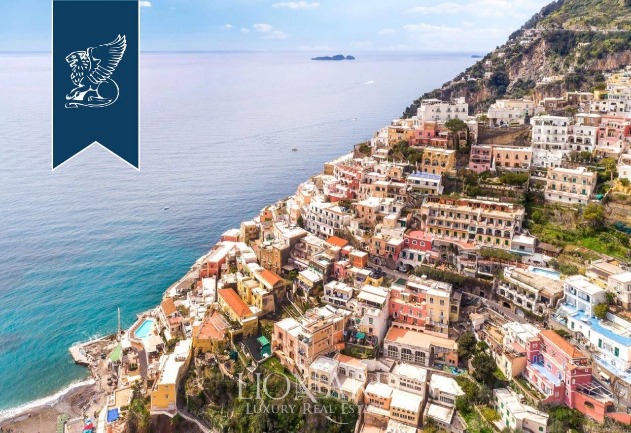 Апартаменты в Салерно, Италия, 195 м² - фото 5