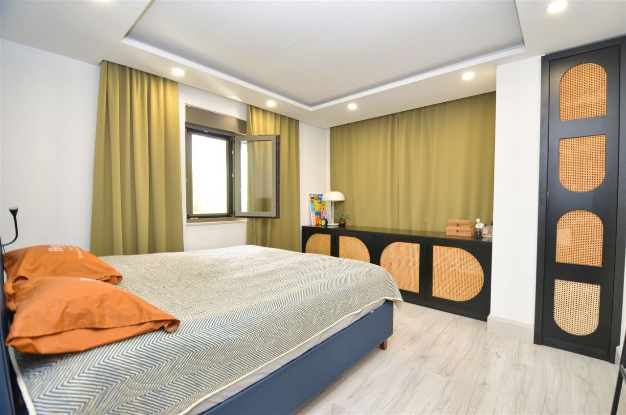 Квартира в Анталии, Турция, 200 м² - фото 16