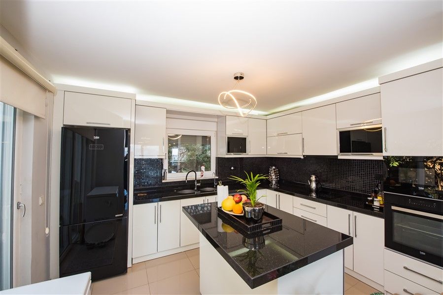 Вилла в Алании, Турция, 220 м² - фото 17