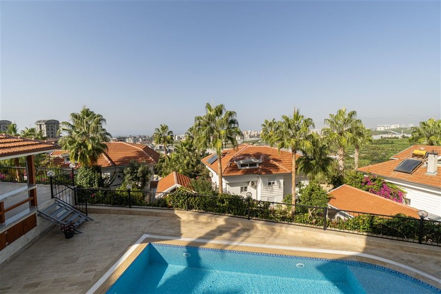 Вилла в Алании, Турция, 340 м² - фото 17