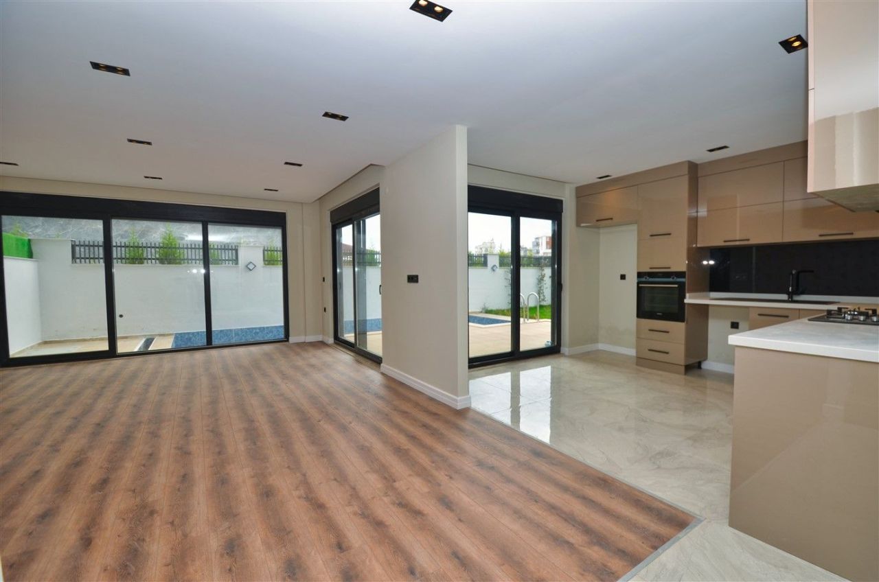 Вилла в Ларе, Турция, 240 м² - фото 19