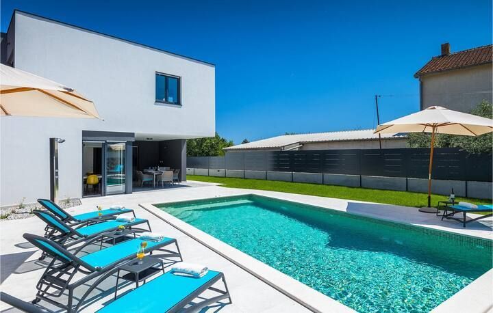 Вилла в Пуле, Хорватия, 160 м² - фото 2