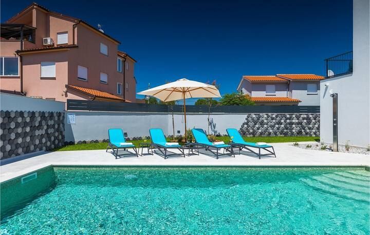 Вилла в Пуле, Хорватия, 160 м² - фото 18