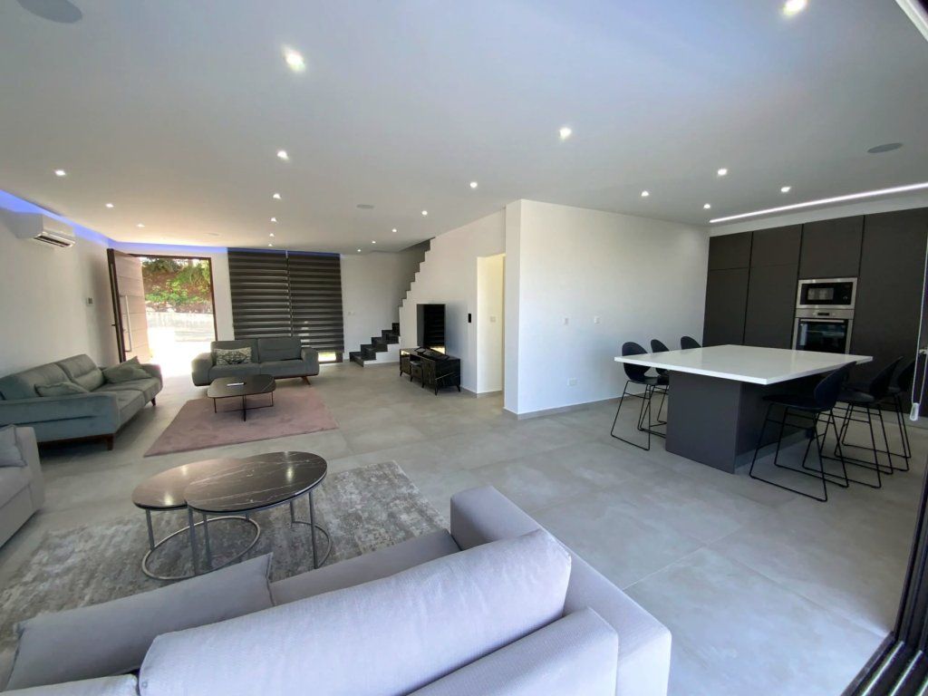 Квартира в Ларнаке, Кипр, 240 м² - фото 2