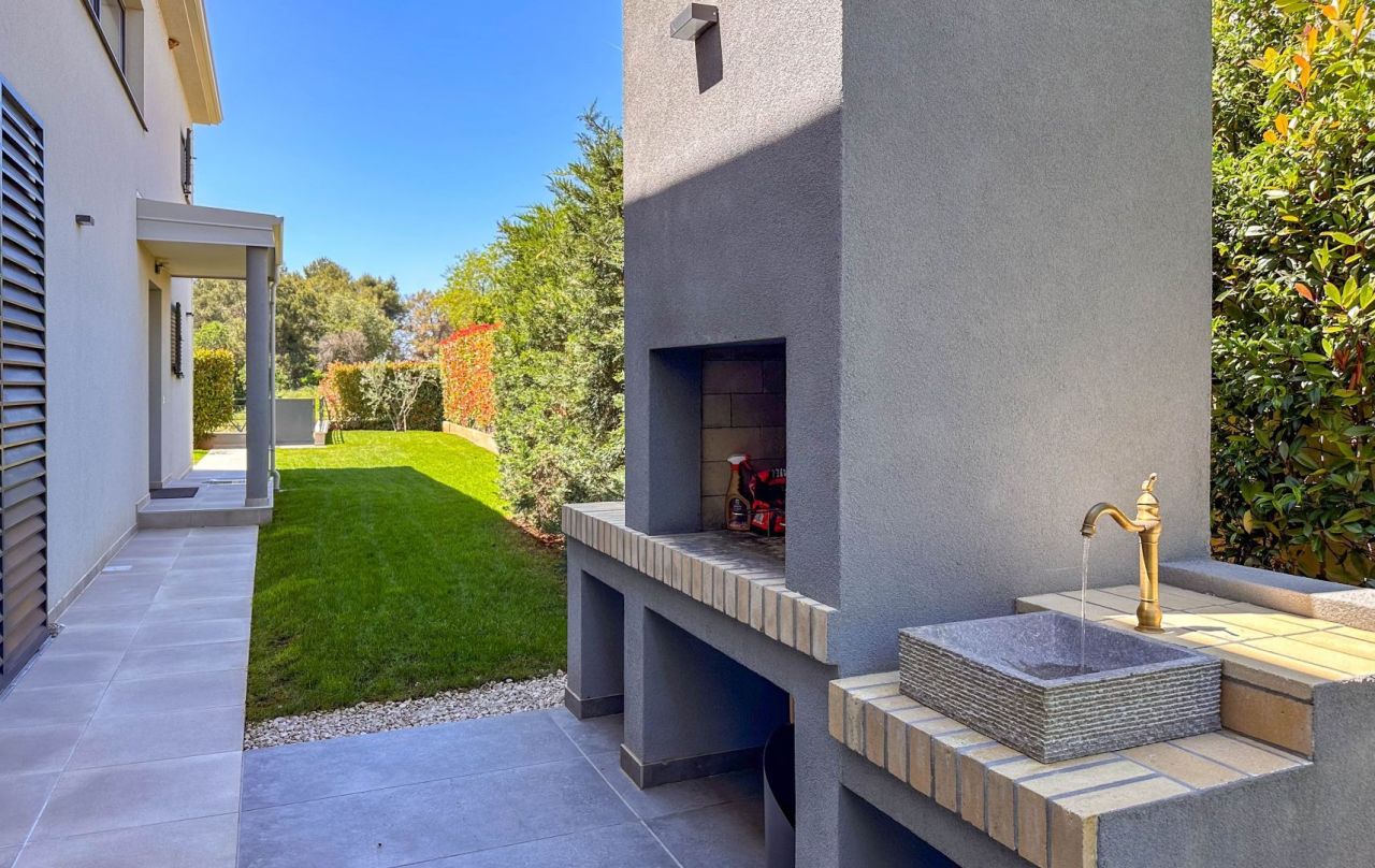 Вилла в Порече, Хорватия, 280 м² - фото 4