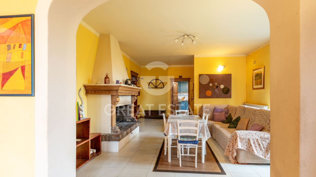 Вилла в Кьюси, Италия, 234.2 м² - фото 9