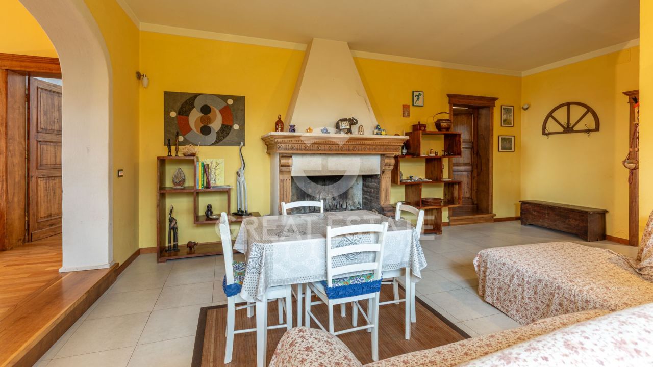 Вилла в Кьюси, Италия, 234.2 м² - фото 10