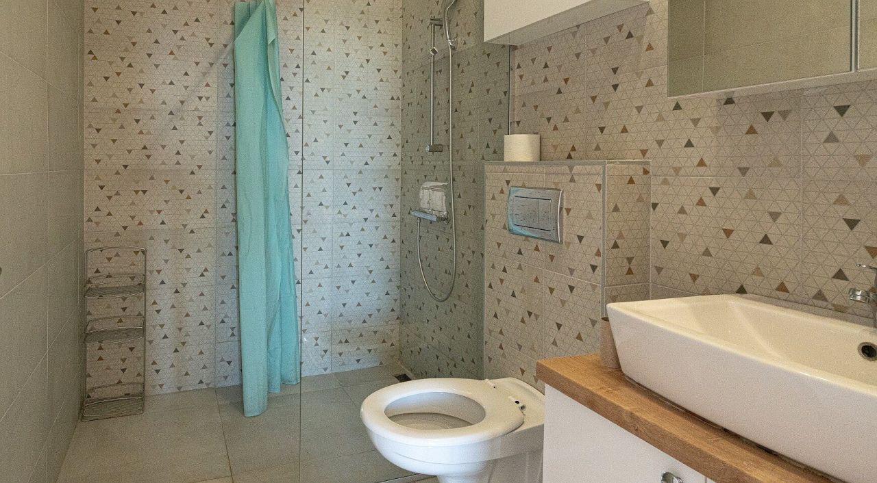 Квартира в Тивате, Черногория, 129 м² - фото 4