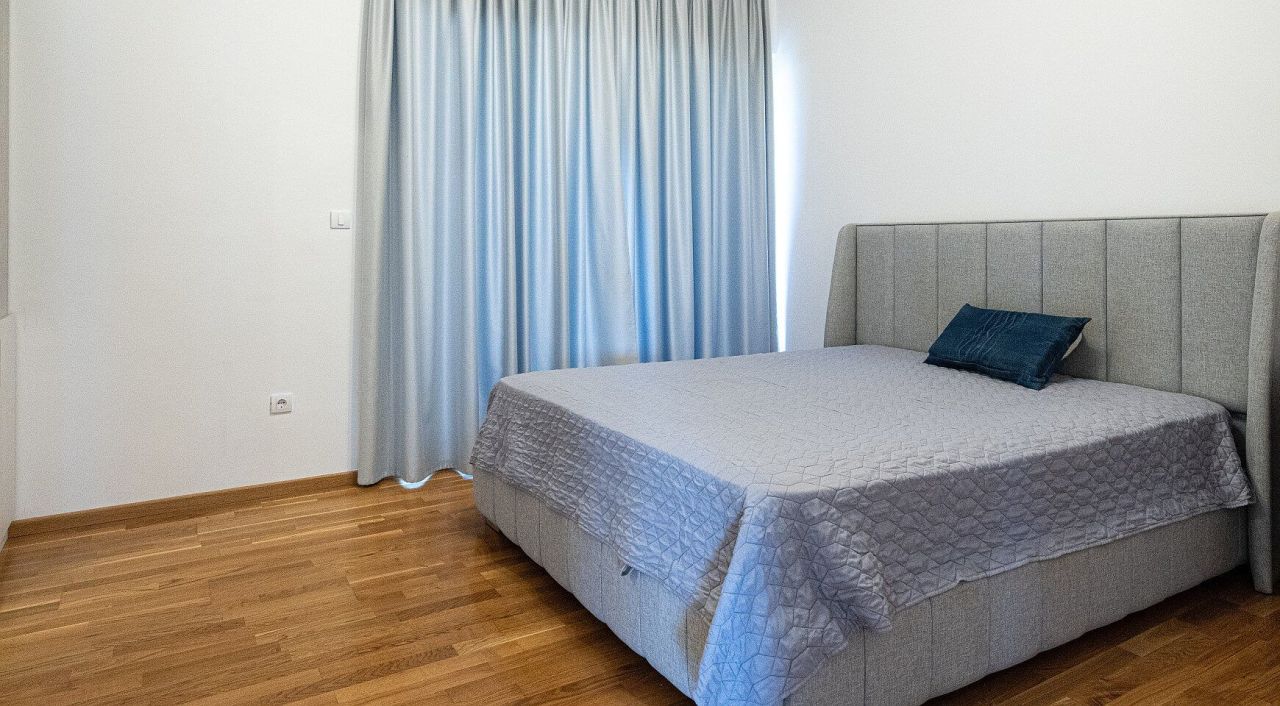 Квартира в Тивате, Черногория, 129 м² - фото 7