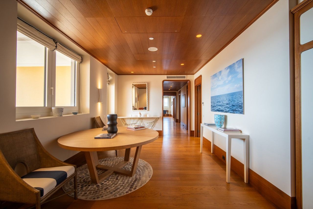 Квартира в Тивате, Черногория, 320 м² - фото 7