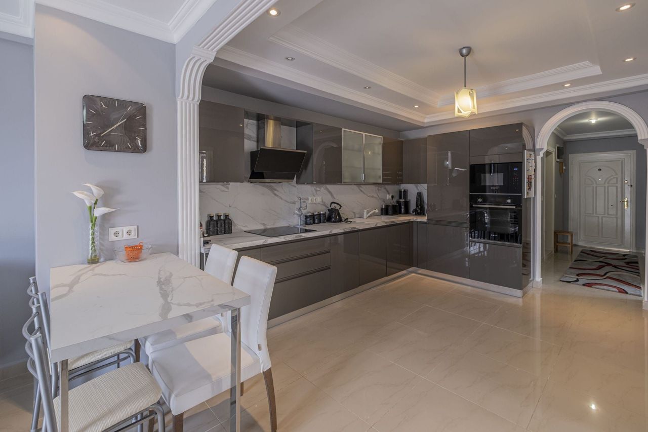 Квартира в Алании, Турция, 140 м² - фото 1