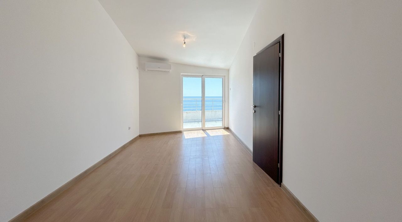 Квартира в Петроваце, Черногория, 169 м² - фото 16