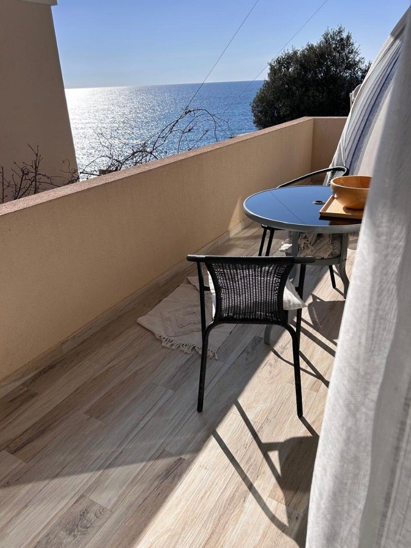 Квартира в Добра Воде, Черногория, 83 м² - фото 3