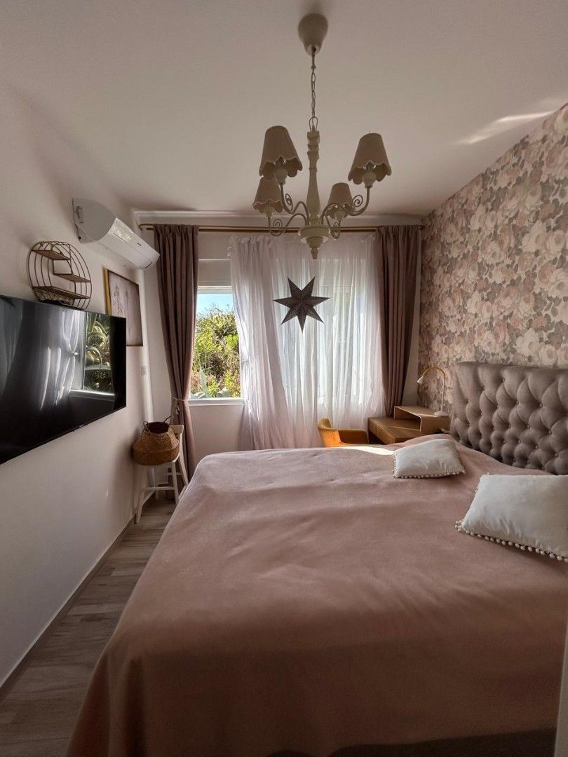 Квартира в Добра Воде, Черногория, 83 м² - фото 14