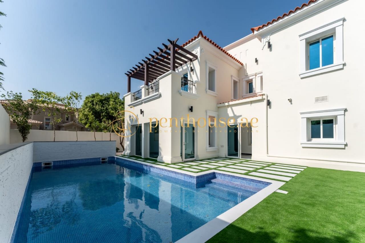 Вилла в Дубае, ОАЭ, 492 м² - фото 1