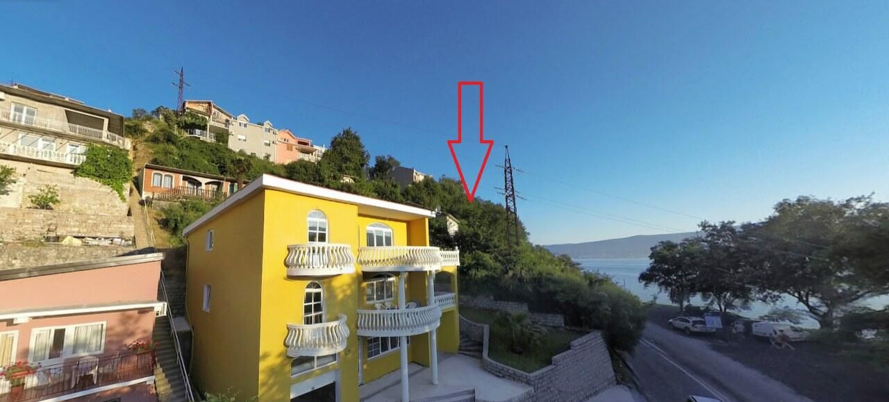 Земля в Тивате, Черногория, 621 м² - фото 2