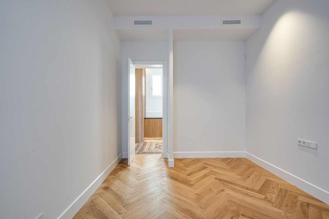 Квартира в Барселоне, Испания, 172 м² - фото 13