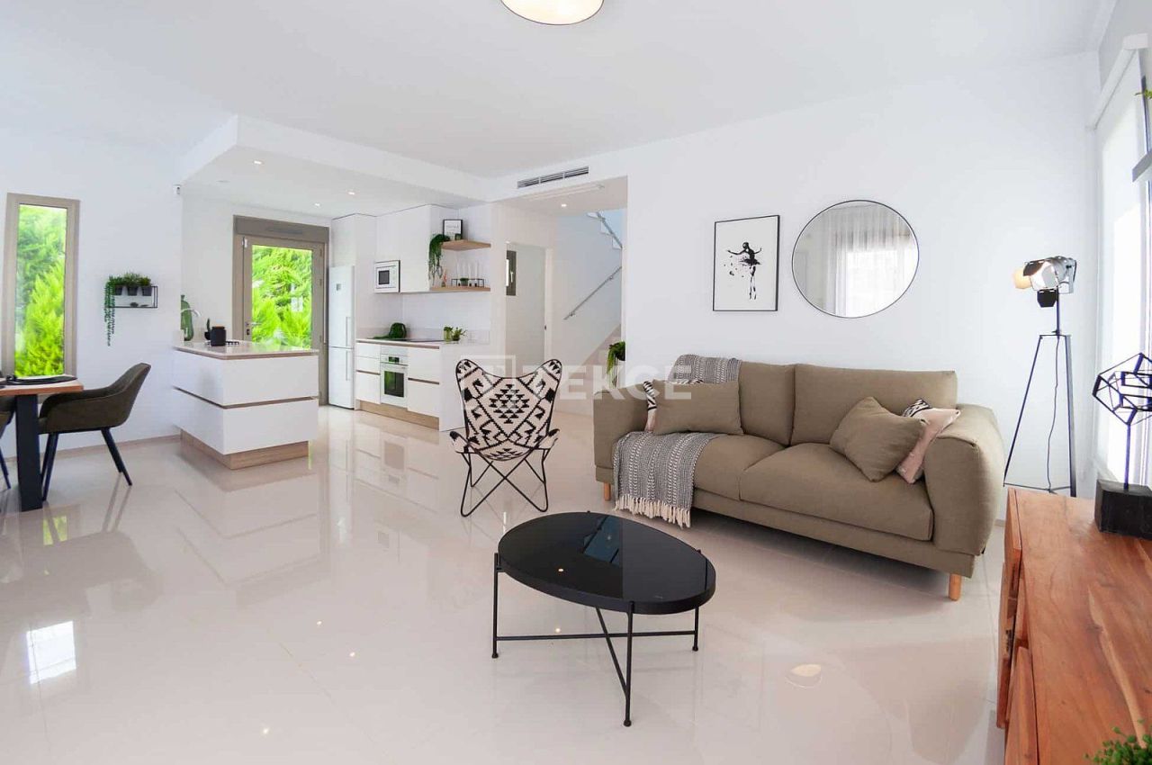 Вилла в Лос Алькасарес, Испания, 194 м² - фото 5