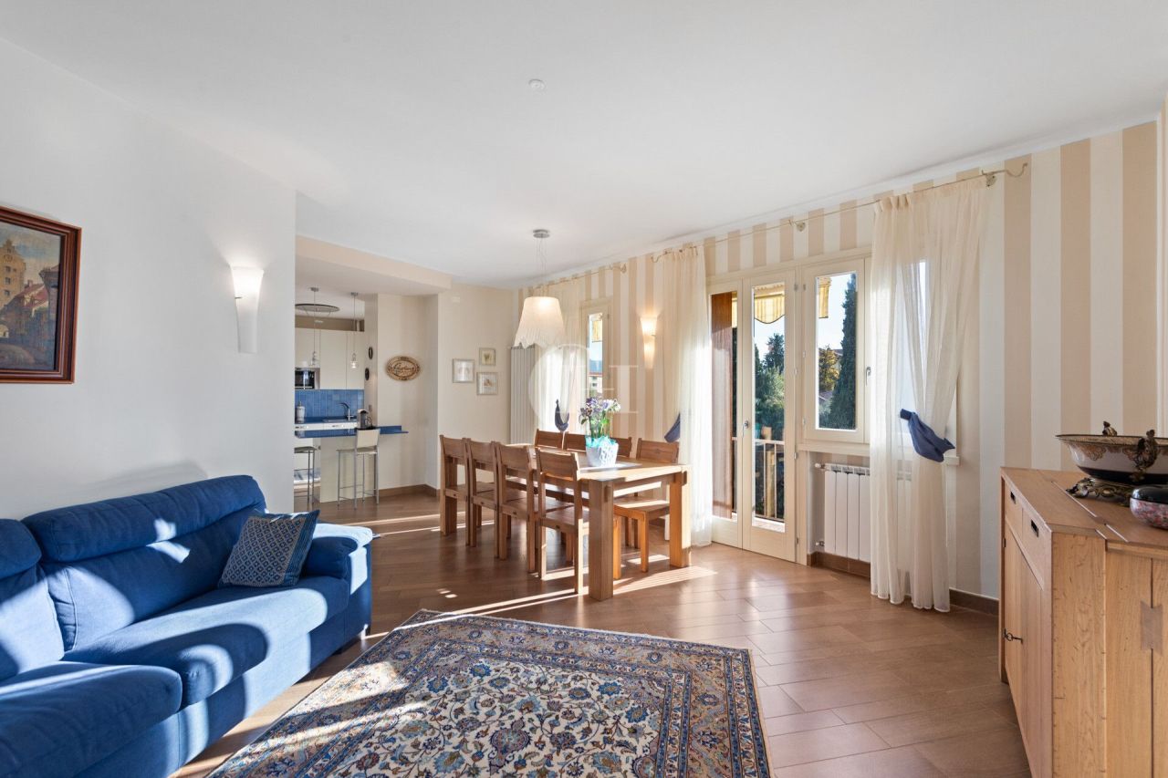 Апартаменты у озера Гарда, Италия, 120 м² - фото 2