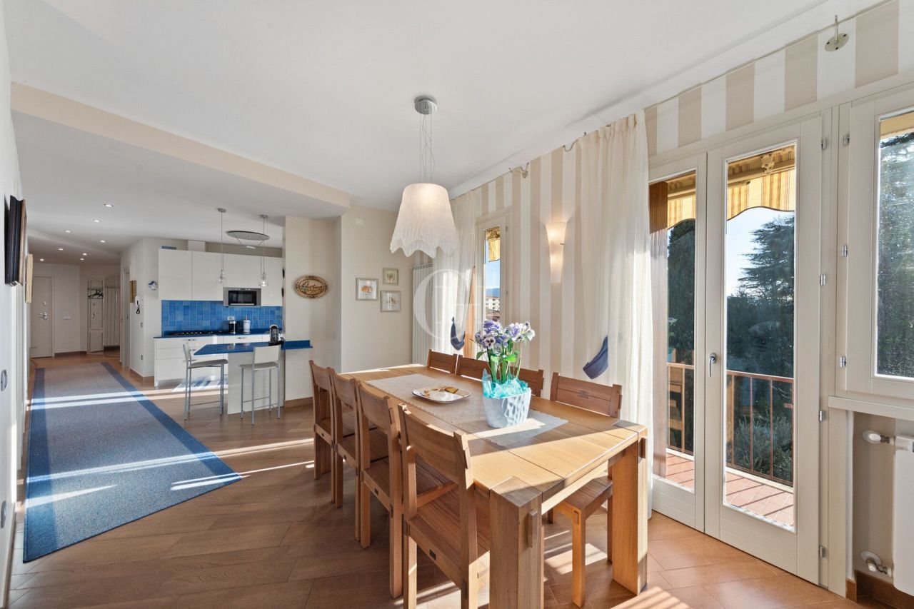 Апартаменты у озера Гарда, Италия, 120 м² - фото 3