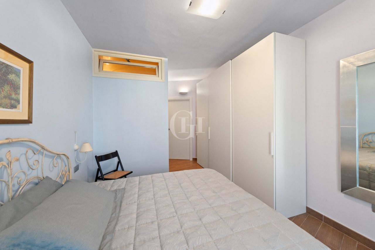 Апартаменты у озера Гарда, Италия, 120 м² - фото 8