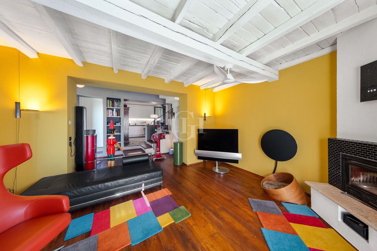 Вилла у озера Гарда, Италия, 280 м² - фото 10