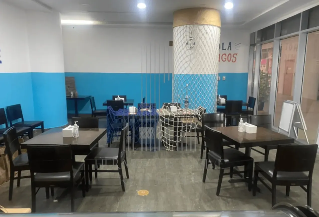 Кафе, ресторан в Дубае, ОАЭ, 93 м² - фото 1
