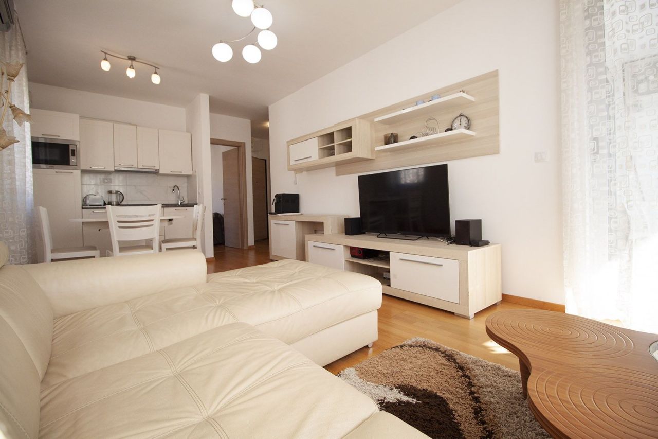 Квартира в Будве, Черногория, 54 м² - фото 1