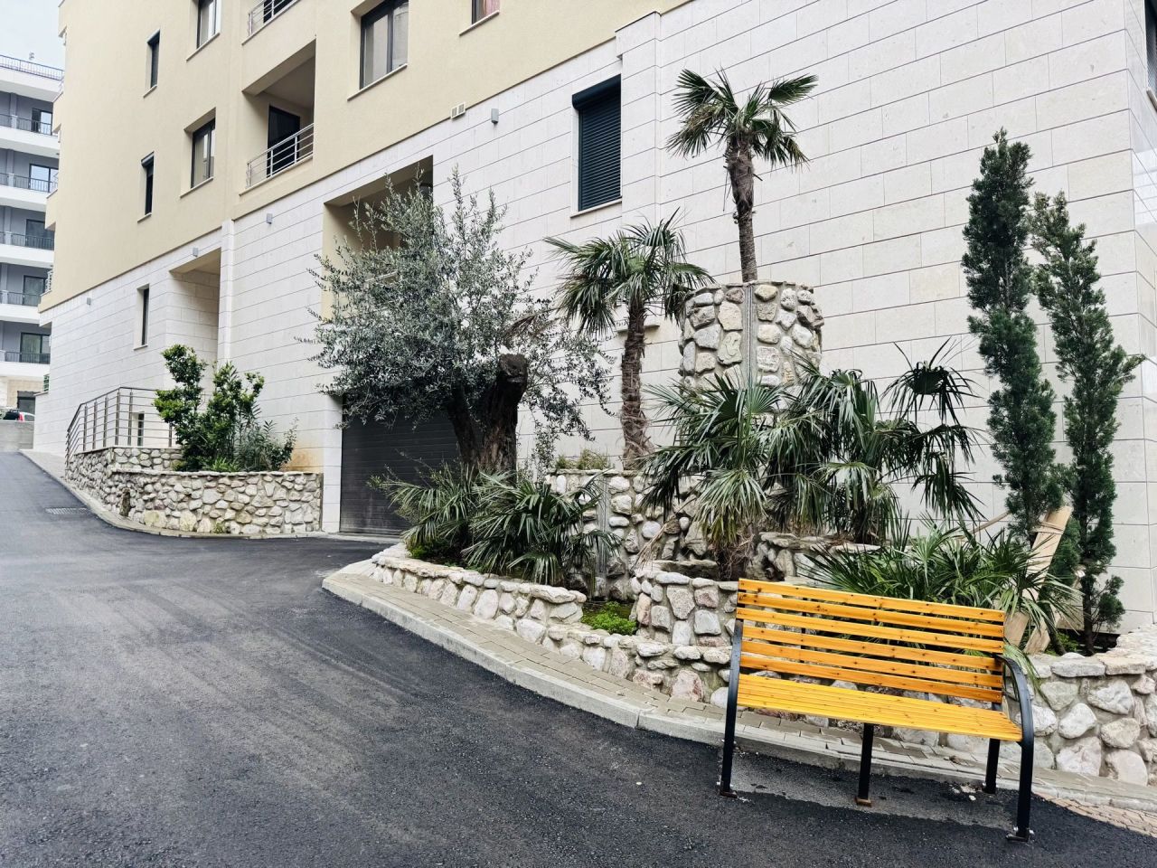 Квартира в Будве, Черногория, 52 м² - фото 10