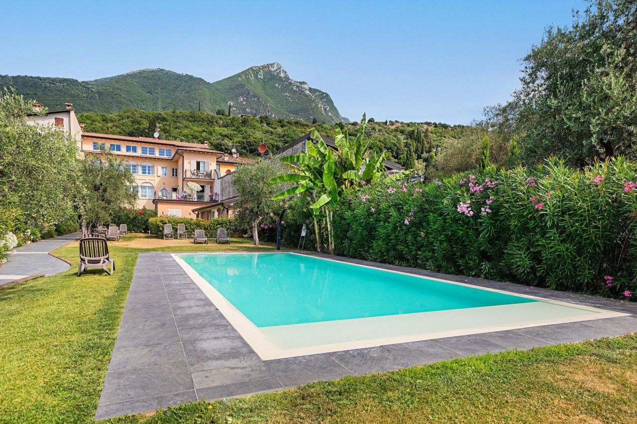 Апартаменты у озера Гарда, Италия, 140 м² - фото 16