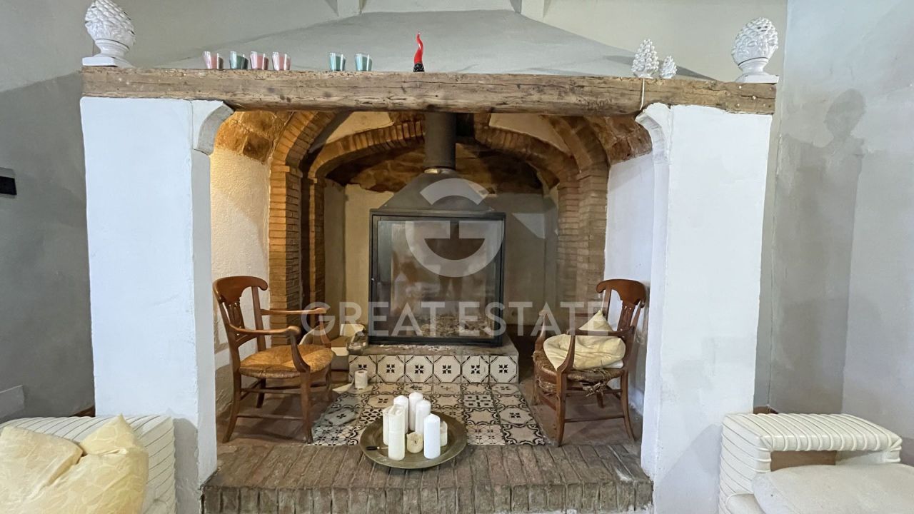 Дом в Монтепульчано, Италия, 382.9 м² - фото 14