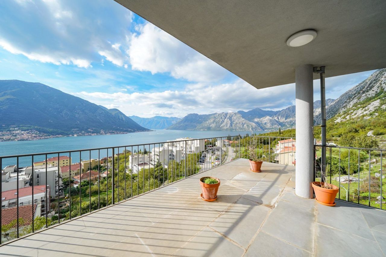 Квартира в Которе, Черногория, 158 м² - фото 13