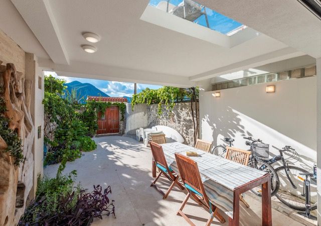 Дом в Доброте, Черногория, 232 м² - фото 3