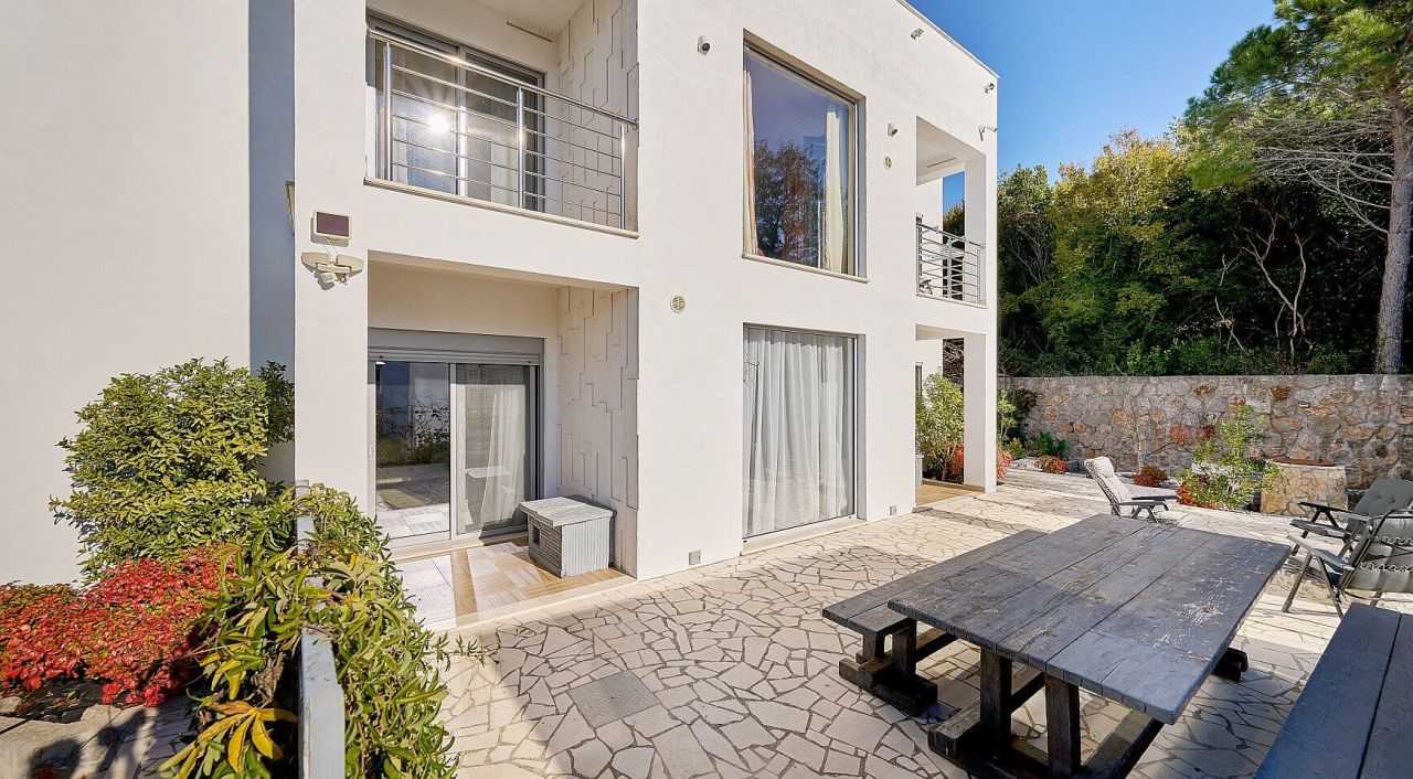 Вилла в Кримовице, Черногория, 200 м² - фото 5