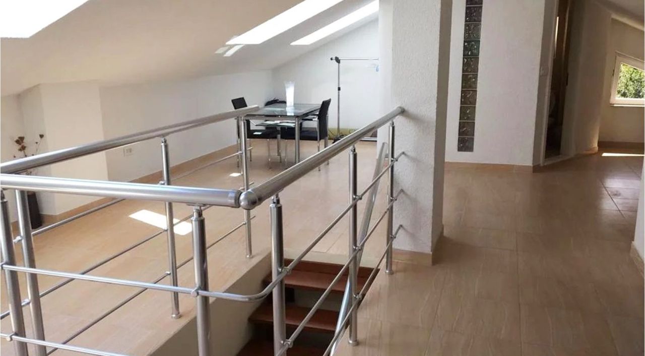 Квартира в Столиве, Черногория, 132 м² - фото 3