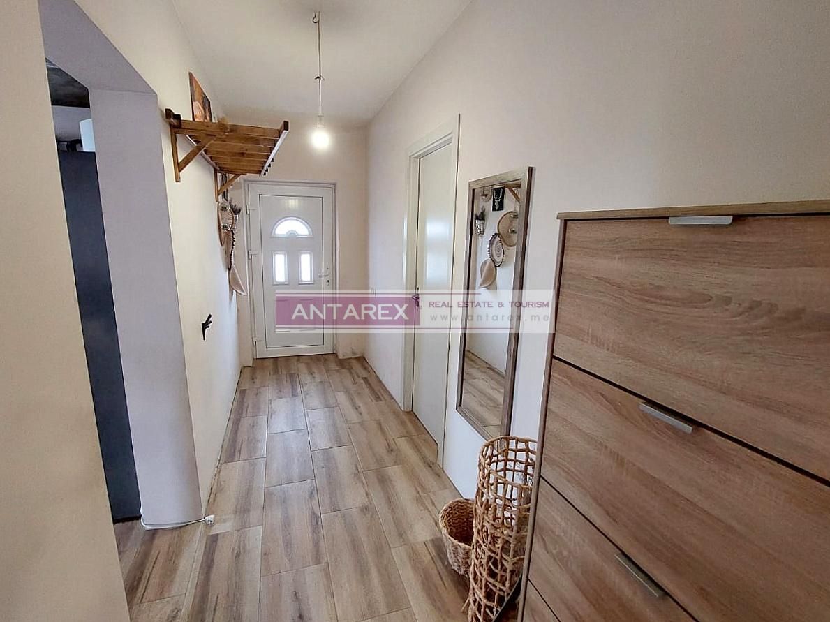 Вилла в Херцег-Нови, Черногория, 80 м² - фото 11