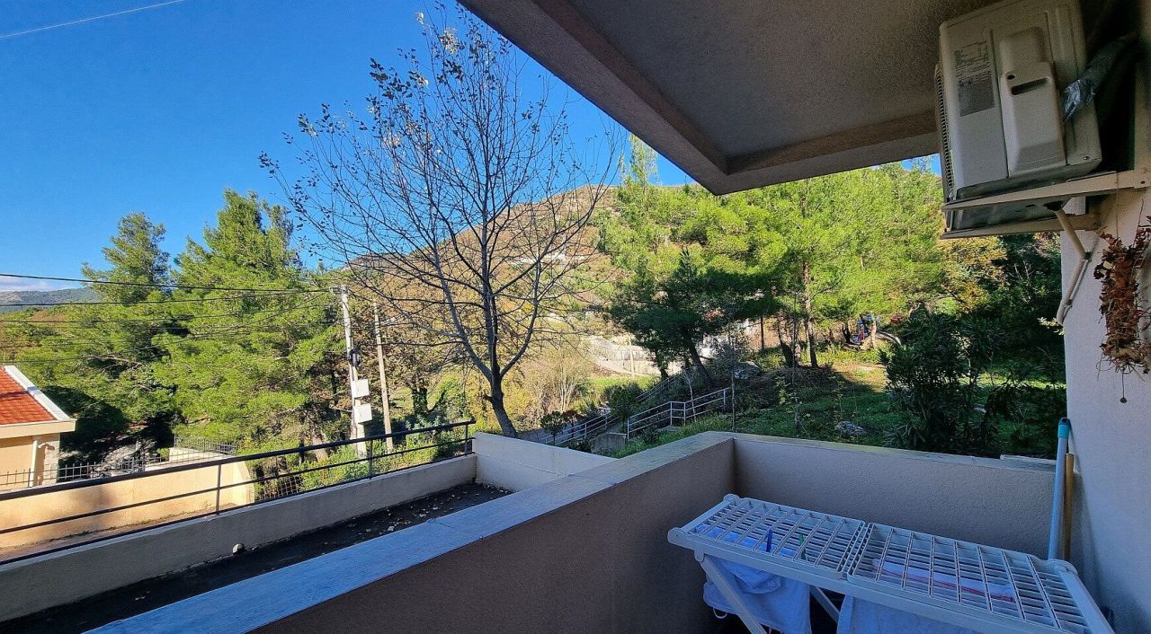 Квартира в Каваче, Черногория, 50 м² - фото 2