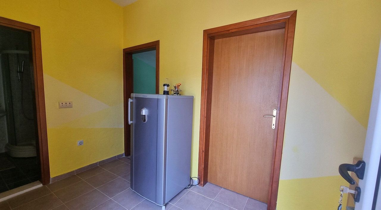 Квартира в Прчани, Черногория, 80 м² - фото 3