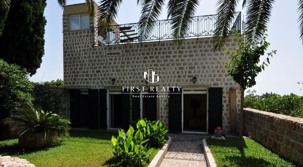 Вилла в Режевичах, Черногория, 356 м² - фото 2