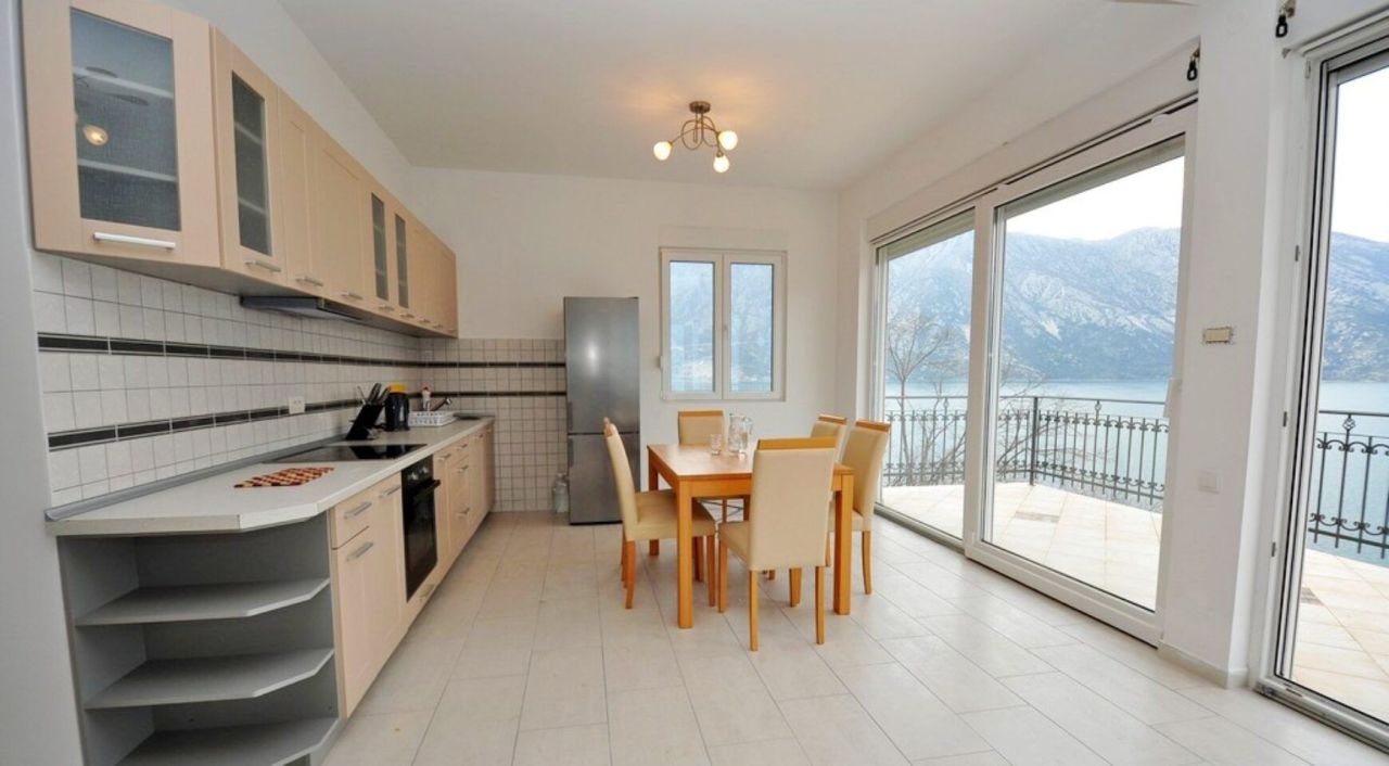 Вилла в Костанице, Черногория, 424 м² - фото 8