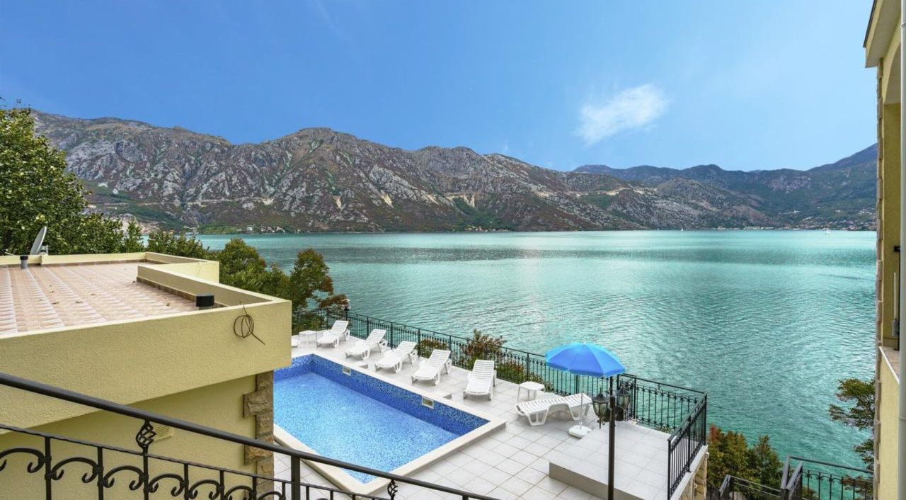 Вилла в Костанице, Черногория, 424 м² - фото 15