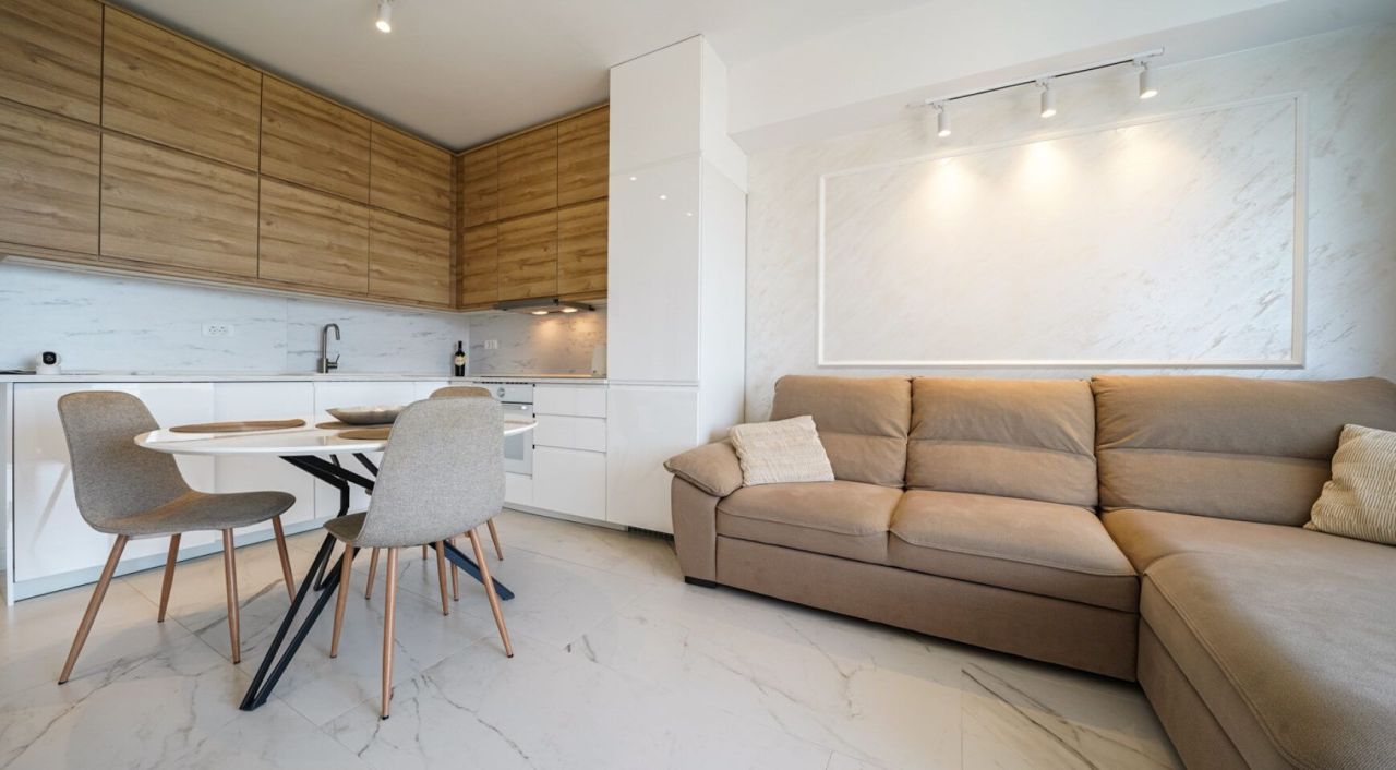 Квартира в Тивате, Черногория, 66 м² - фото 11