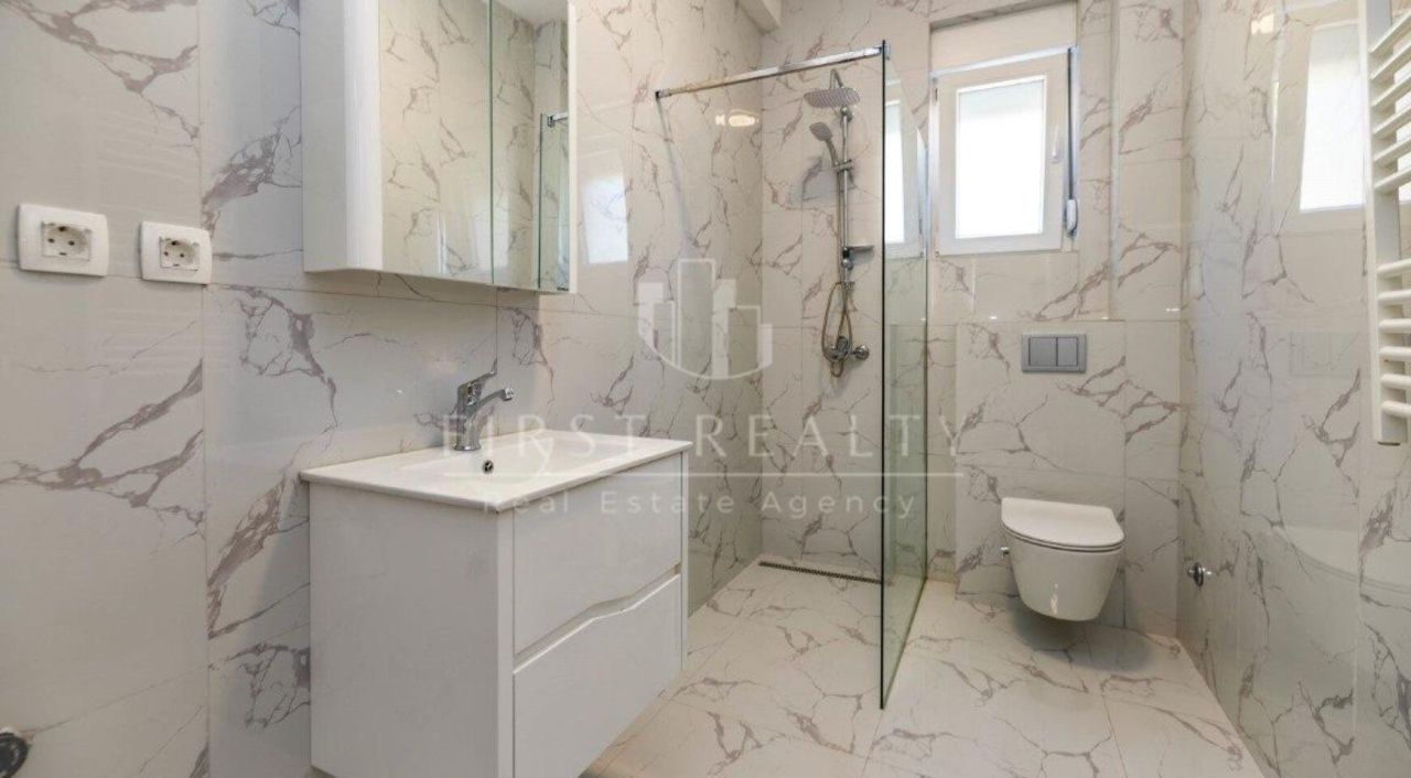 Квартира в Херцег-Нови, Черногория, 69 м² - фото 2