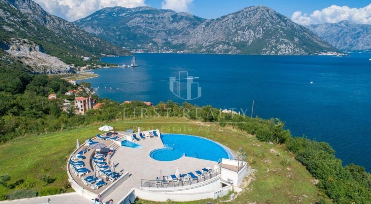 Апартаменты в Морини, Черногория, 50 м² - фото 1