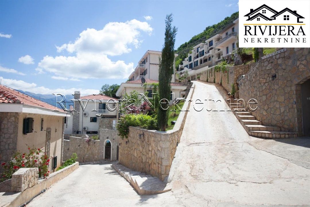 Квартира в Костанице, Черногория, 95 м² - фото 2