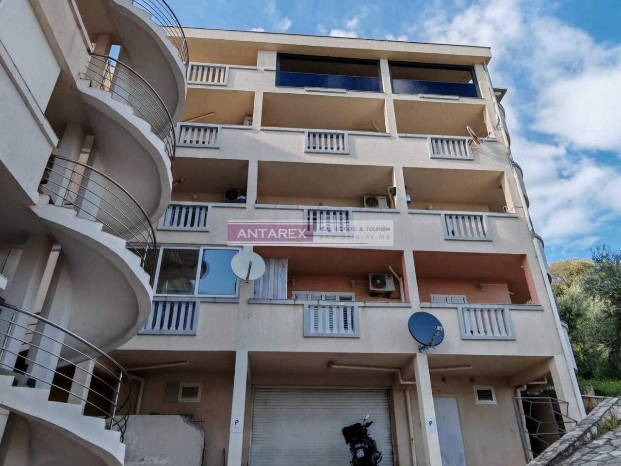 Апартаменты в Петроваце, Черногория, 94 м² - фото 13