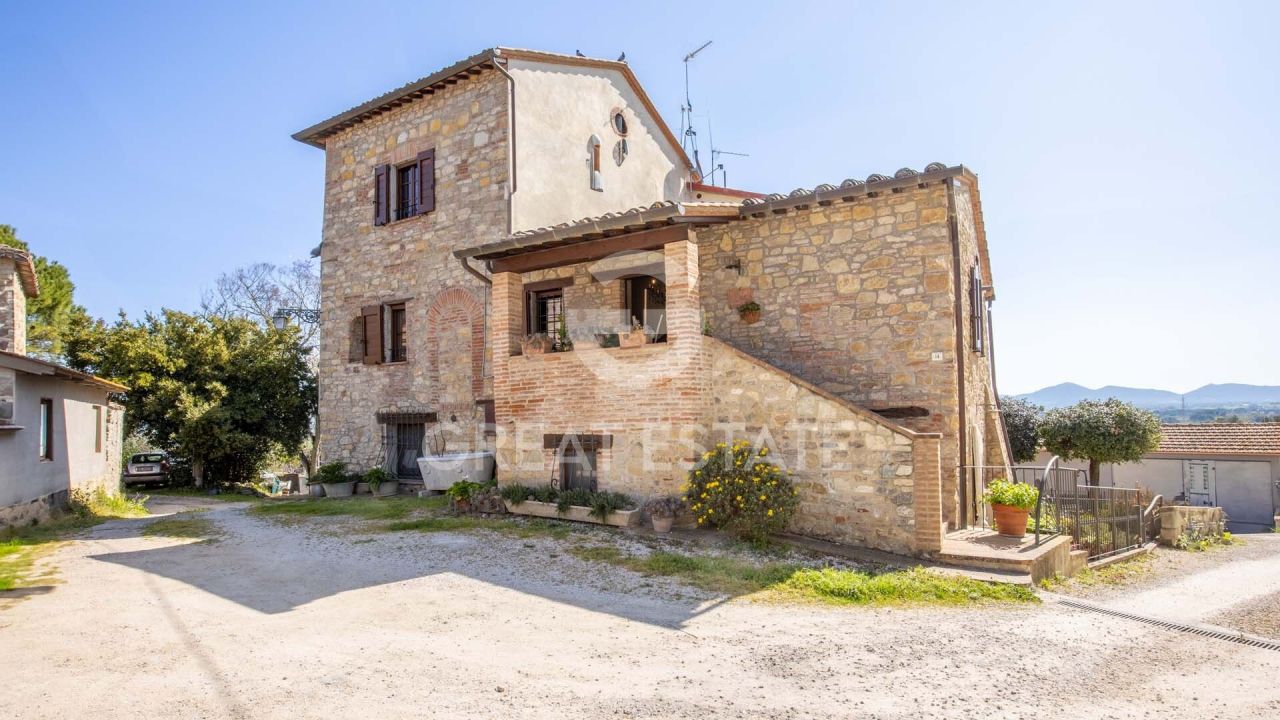 Дом в Кастильоне-дель-Лаго, Италия, 222.05 м² - фото 1