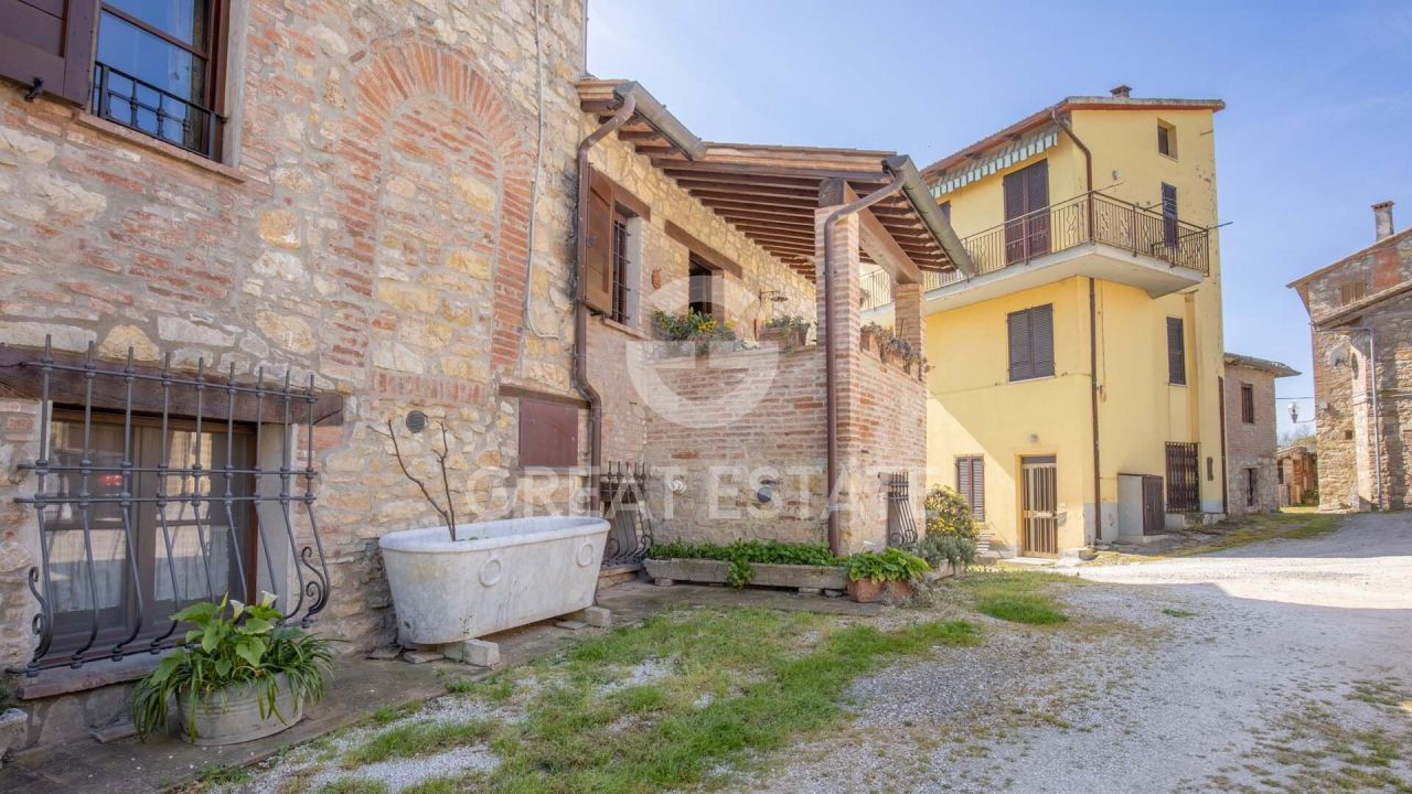 Дом в Кастильоне-дель-Лаго, Италия, 222.05 м² - фото 4